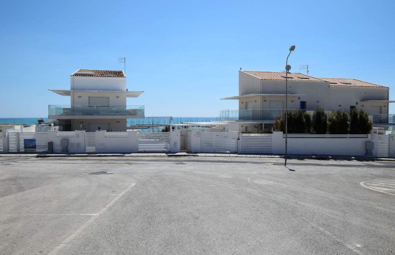 Delposto Marina Di Ragusa Prl Extérieur photo
